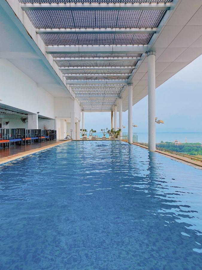 Straits Suite By C Homestay Malacca Eksteriør bilde