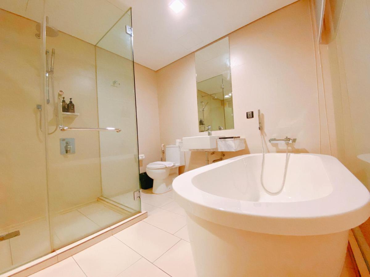 Straits Suite By C Homestay Malacca Eksteriør bilde