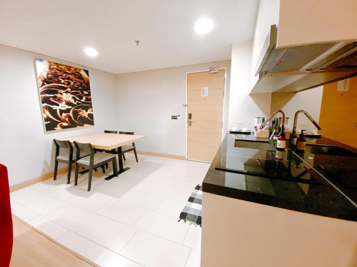 Straits Suite By C Homestay Malacca Eksteriør bilde