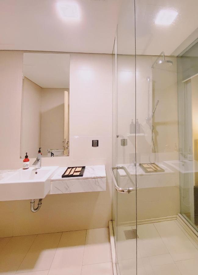 Straits Suite By C Homestay Malacca Eksteriør bilde