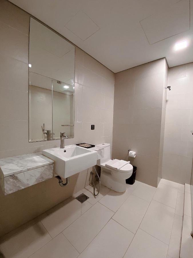 Straits Suite By C Homestay Malacca Eksteriør bilde