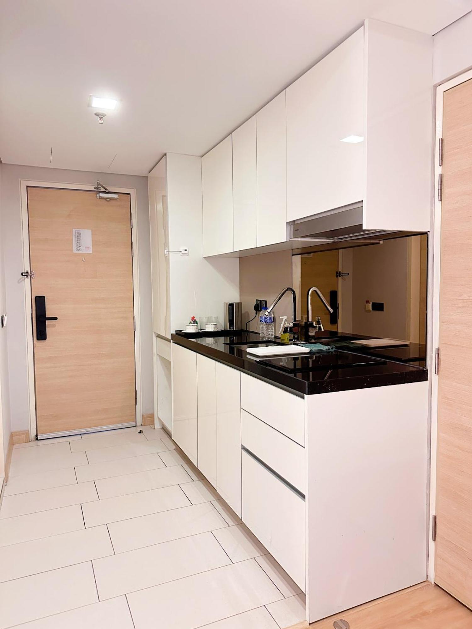 Straits Suite By C Homestay Malacca Eksteriør bilde